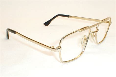 vintage oversized eyeglass frames.